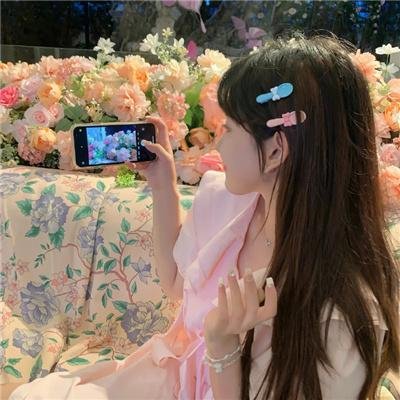 春色无边满人间